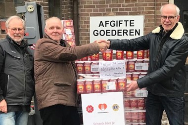 GEPROLONGEERD in 2022: Groot succes Douwe Egberts Koffiepunten Actie Lionsclub Almelo